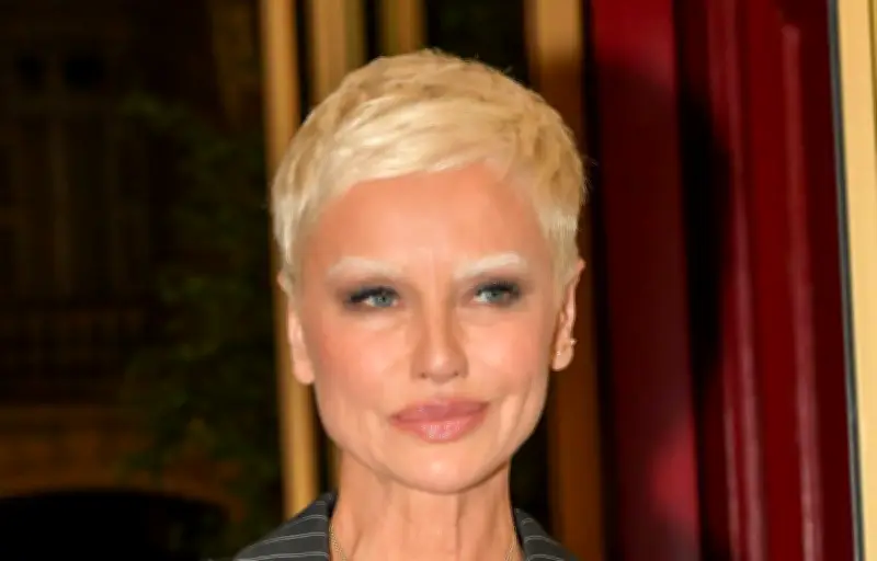 Adriana Karembeu dénonce les violences de son ex-mari et saisit la justice