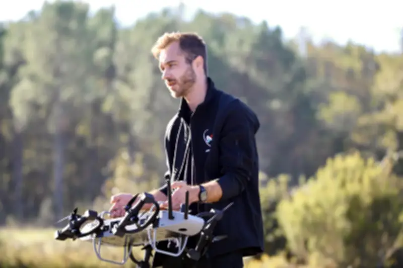 Aerix Systems lève 5 millions d'euros pour industrialiser son drone robot révolutionnaire