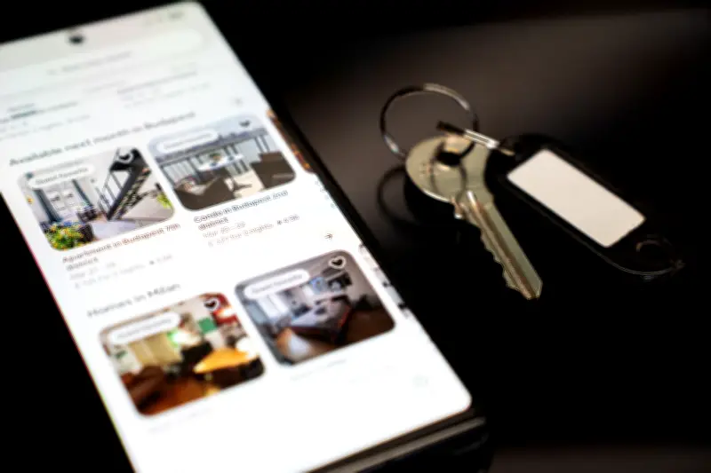 Airbnb et Booking détournés par le crime organisé en région parisienne