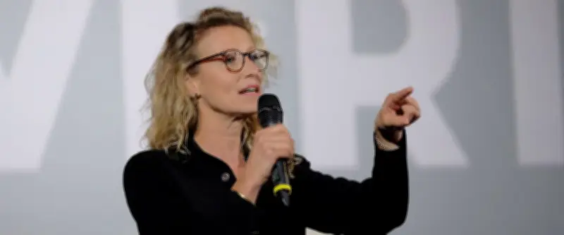 Alexandra Lamy présente son film 'Compostelle' à Alès, sa ville d'enfance