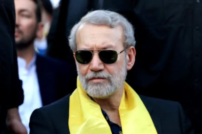 Ali Larijani, figure clé de la République islamique, tué par Israël