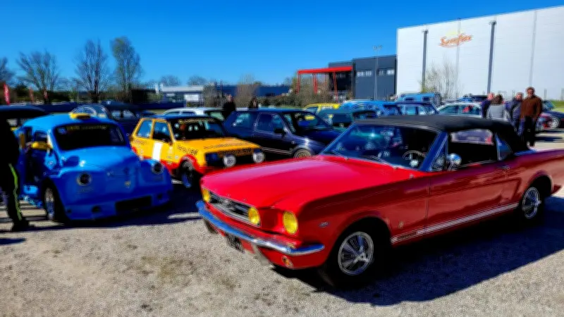 Alès : les véhicules de collection illuminent la foire Alespo sur l'esplanade du parc des expositions