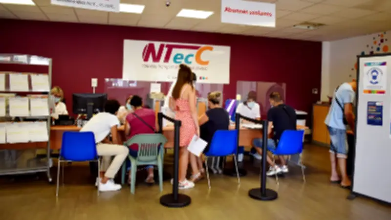 Alès : une ruée de dernière minute pour les abonnements de bus scolaires