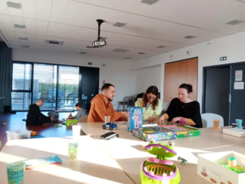 Alter Z'Égaux : l'association brugeaise qui ouvre le monde aux jeunes autistes