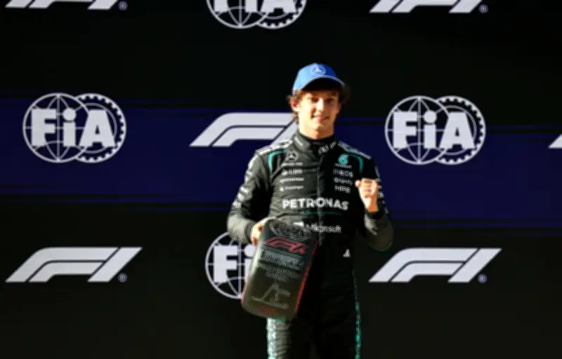 Andrea Kimi Antonelli remporte le Grand Prix de Chine de F1, premier succès italien depuis 20 ans
