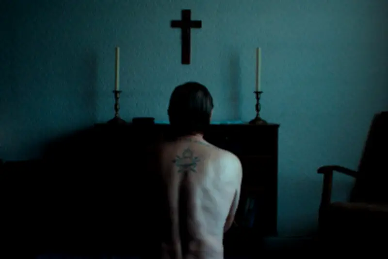 « Anemone. Les Racines du mensonge » : un film qui sert surtout la légende de Daniel Day-Lewis