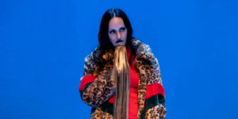 Angelica Liddell présente 'Vudu 3318 Blixen', une messe noire sublime au théâtre