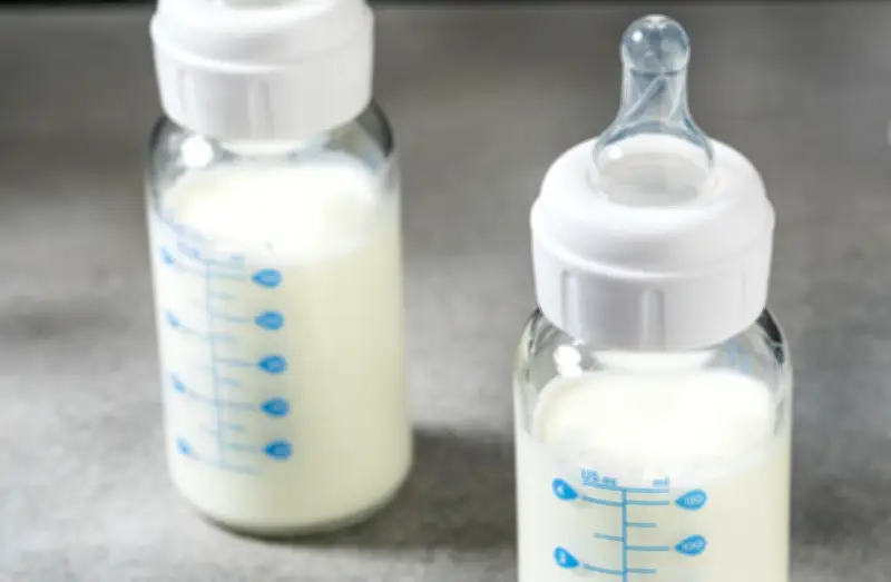 Angers : un bébé décédé, une toxine rare détectée dans son lait infantile