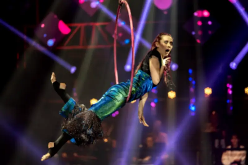 Angie McIlroy-Wagar : une circassienne canadienne illumine le festival de Saint-Paul-lès-Dax