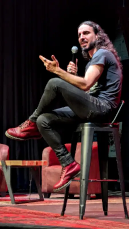 Angoulins : une première soirée stand-up réussie avec Dedo au Crossroad
