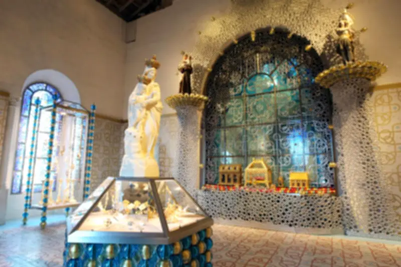 Angoulême : le Trésor de la cathédrale restauré et sublimé par Jean-Michel Othoniel