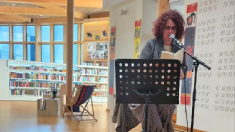 Anne Barbusse au Printemps des Poètes de Lodève : lecture intime et écologique