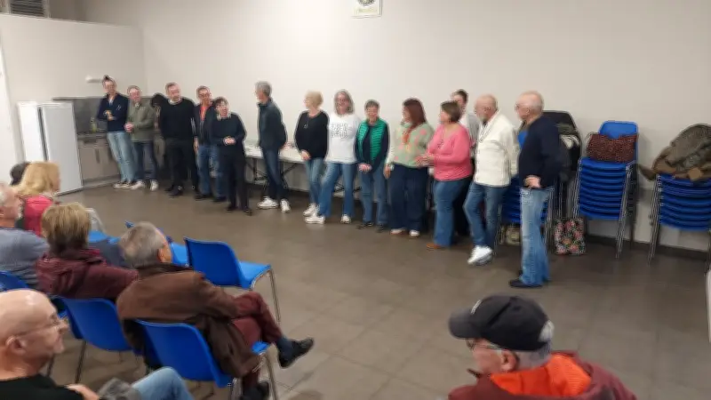 Anne Pailhas présente sa liste rajeunie pour les municipales à Aguessac