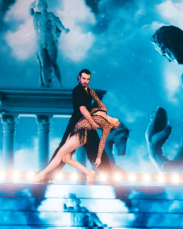 Anthony Colette, vainqueur de Danse avec les stars, anime un stage de danse à Saint-Sylvestre-sur-Lot