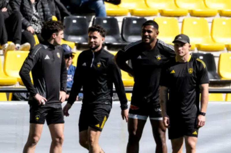 Antoine Hastoy, l'ouvreur rochelais, face à l'épreuve du leadership après une saison tumultueuse