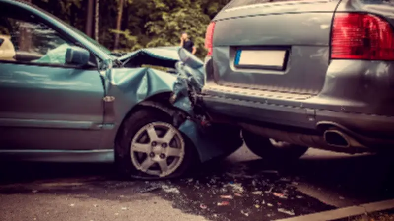Ardèche : un grave accident de nuit sur la D86 laisse un jeune conducteur entre la vie et la mort