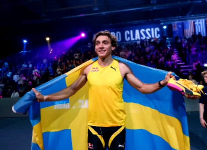 Armand Duplantis bat son record du monde de saut à la perche à 6,31 m à Uppsala