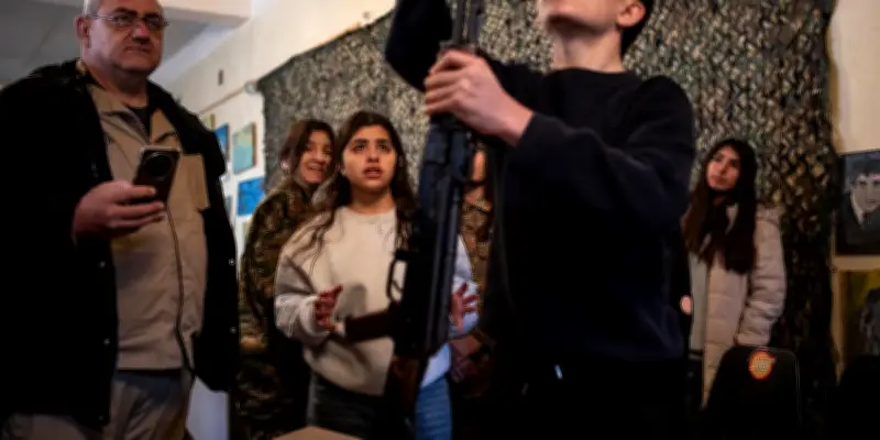 Arménie-Azerbaïdjan : une paix forcée mais nécessaire, « on ne peut rester ennemis pour toujours »