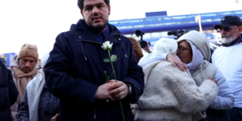 Assassinat de Mehdi Kessaci : dix interpellations et gardes à vue en cours