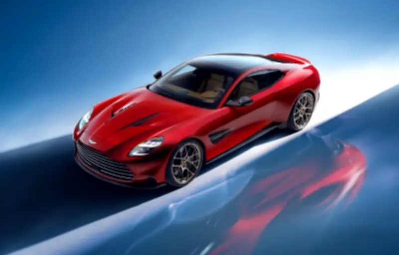 Aston Martin Vanquish : 25 ans d'excellence du grand tourisme britannique