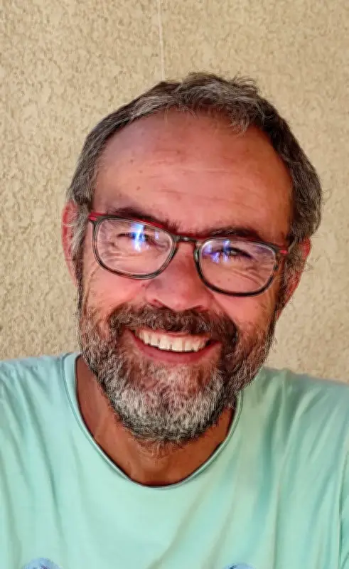 Atelier de dessin d'humour avec Patrick Goulesque au pôle culturel de Narrosse