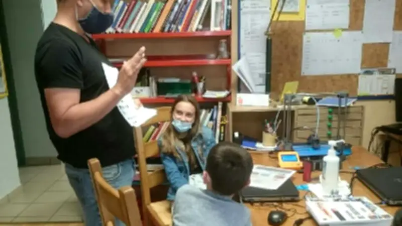 Ateliers numériques en Lozère : des enfants découvrent réalité augmentée et impression 3D
