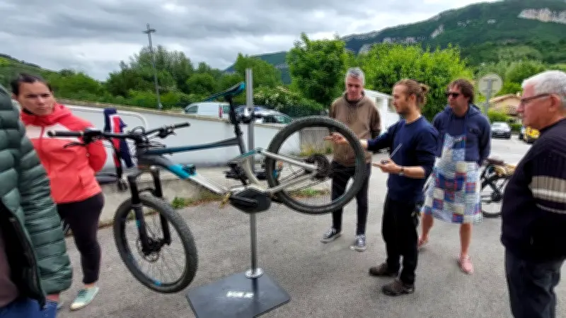 Ateliers Repair Café à Aguessac : Réparation et Convivialité au Village