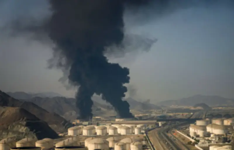 Attaques de drones sur des champs pétroliers du Golfe : incidents aux Émirats et en Irak