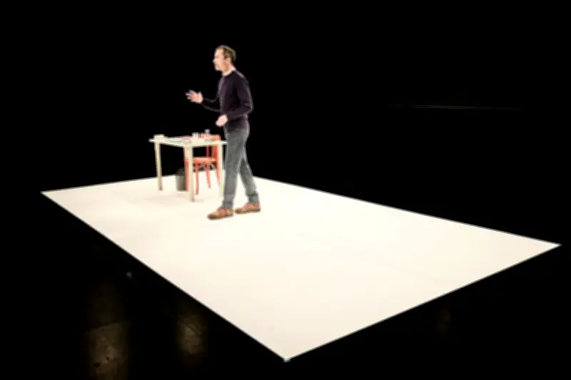 Au Théâtre de l'Échangeur, le projet Barthes à cœur ouvert dévoile ses secrets