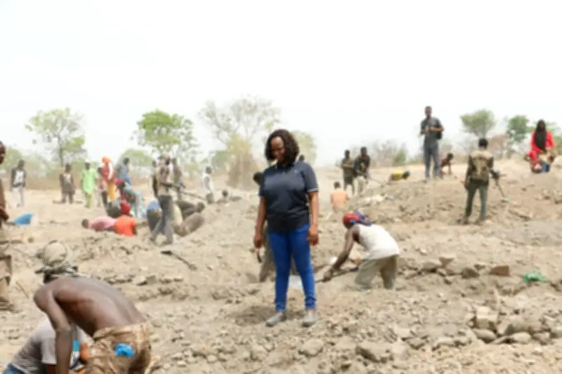 Au Togo, les femmes transforment l'orpaillage artisanal et revendiquent leur place