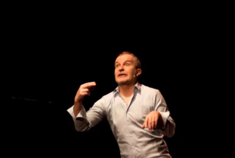 Autisme 17 : Laurent Savard joue 'Le Bal des pompiers' pour sensibiliser à l'autisme