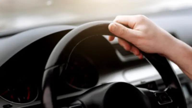 Auxerre : deux adolescentes de 15 et 12 ans interpellées au volant d'une voiture