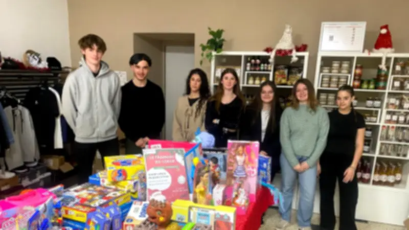 Bagnols-sur-Cèze : 200 jouets collectés par des lycéens pour les Restos du cœur