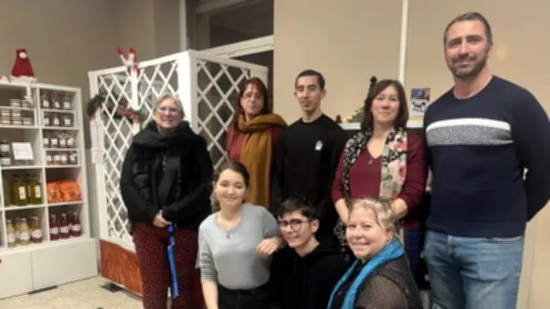 Bagnols-sur-Cèze : des lycéens gèrent une boutique écoresponsable pour enrichir leur CV