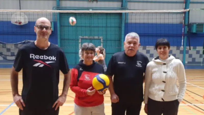Bagnols-sur-Cèze lance son premier tournoi de volley mixte avec son équipe première