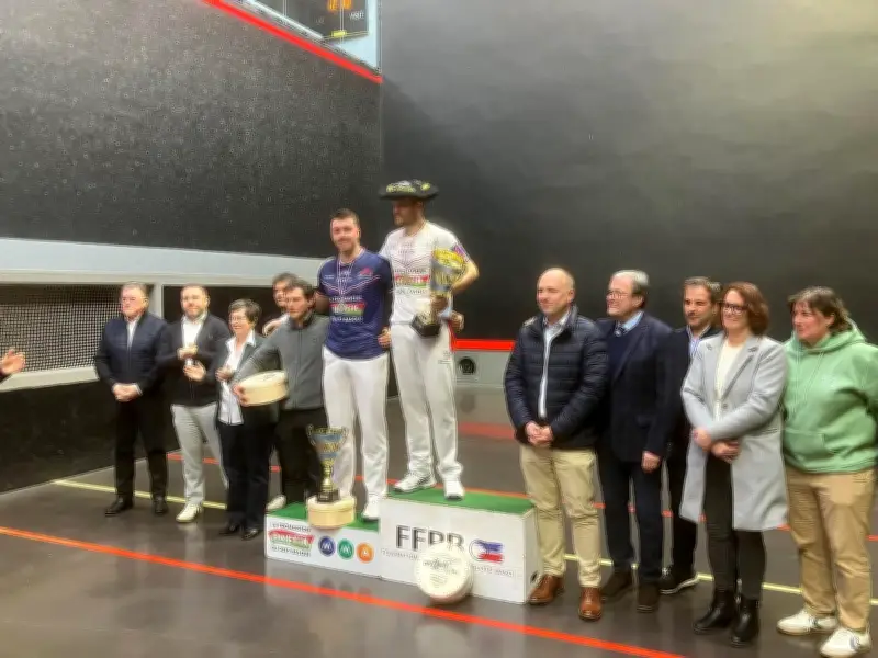 Baptiste Ducassou remporte son 8e titre de champion de France de pelote basque en buruz buru