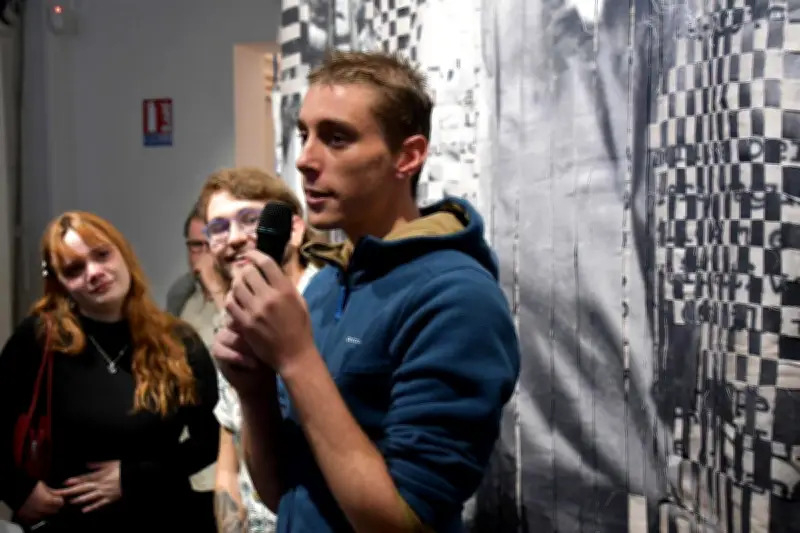 Basil Träsch tisse la mémoire de Saint-Pierre-des-Corps au Bastille Design Center