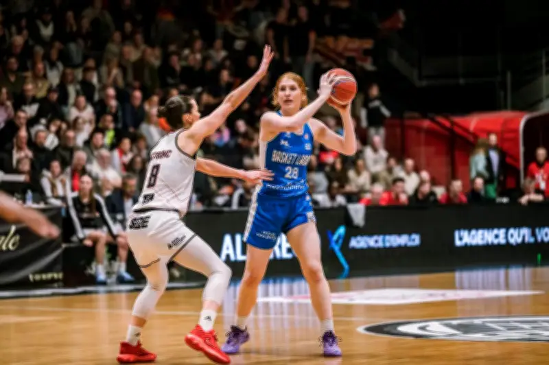 Basket Landes domine Charleville-Mézières et consolide sa première place en championnat