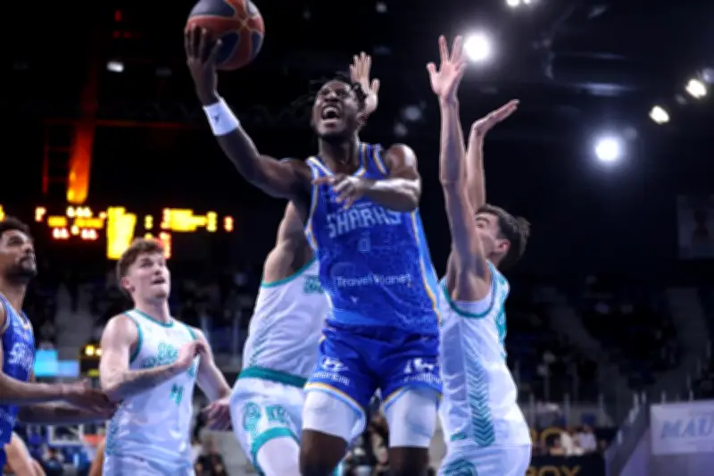 Basket : Les Sharks d'Antibes s'effondrent face à Poitiers, le rêve des play-in s'éloigne