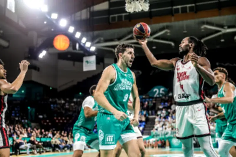 Basket Élite 2 : Les Palois défient la meilleure défense d'Orléans dans un choc capital
