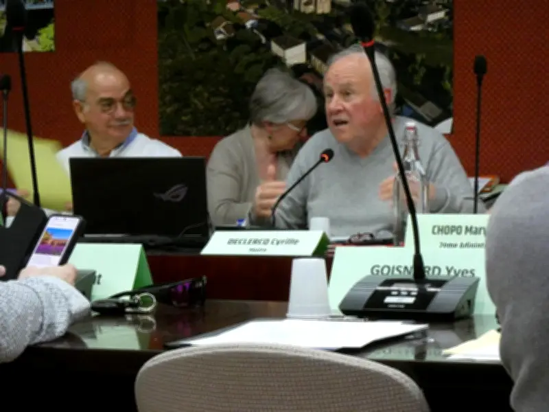 Belin-Béliet : Séjours jeunesse et bien-être animal au conseil municipal