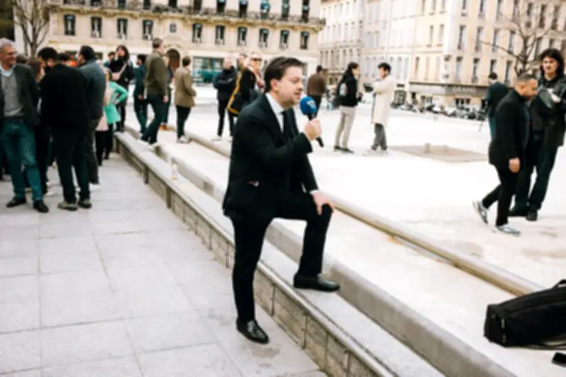 Benoît Payan dépose sa liste à Marseille et maintient sa candidature solitaire