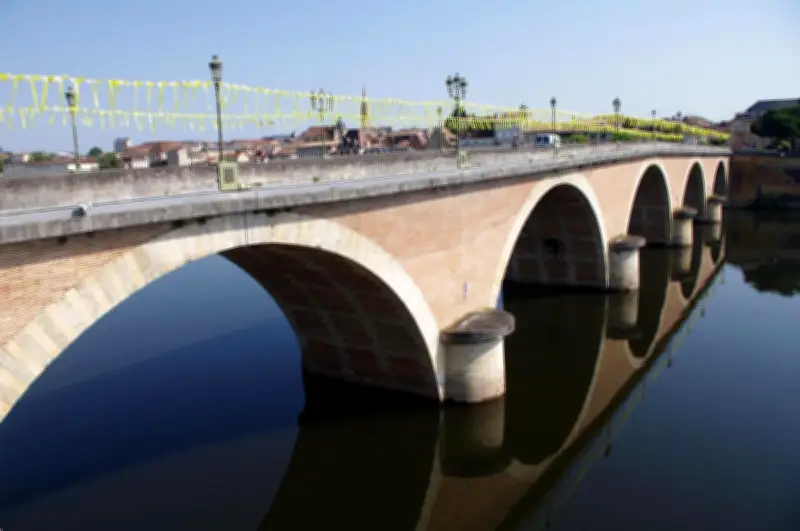 Bergerac : la BAC sauve une jeune femme de la noyade dans la Dordogne en pleine nuit