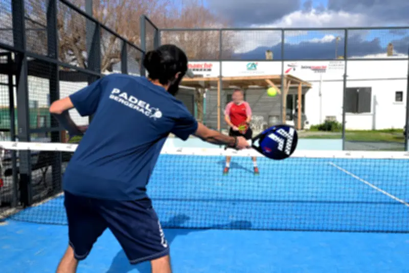 Bergerac : Le tennis au cœur d'une bataille politique entre clubs et candidats