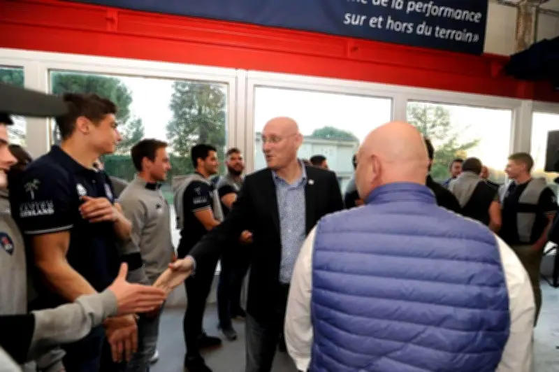 Bernard Laporte inaugure un centre de formation rugby en Charente