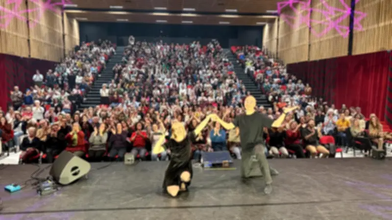 Bernard Werber envoûte près de 600 personnes à Jonzac avec son spectacle « VIE »