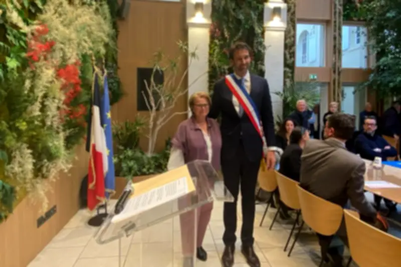 Bertrand Carletti, l'enfant du Lavandou, officiellement installé comme maire