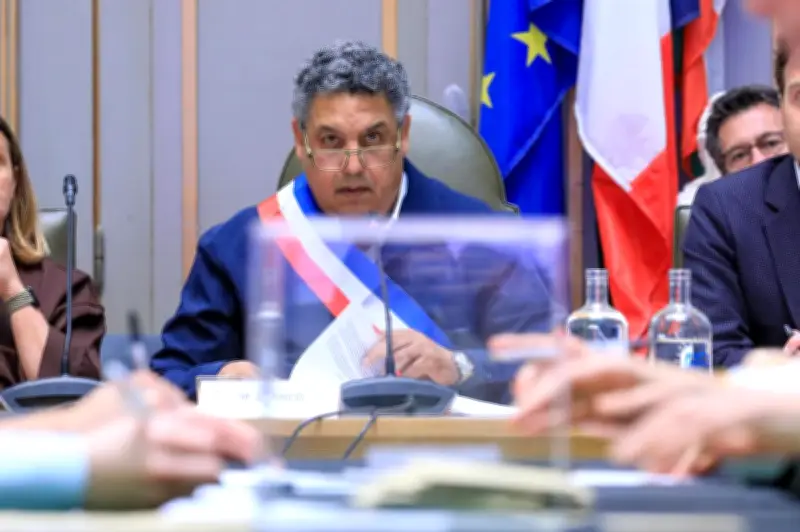 Biarritz : Serge Blanco appelle à l'apaisement lors de son installation comme maire