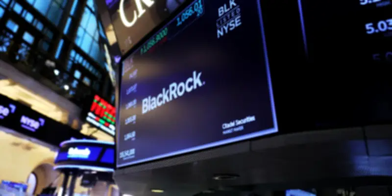 BlackRock restreint les retraits d'un fonds de crédit privé, secouant le secteur