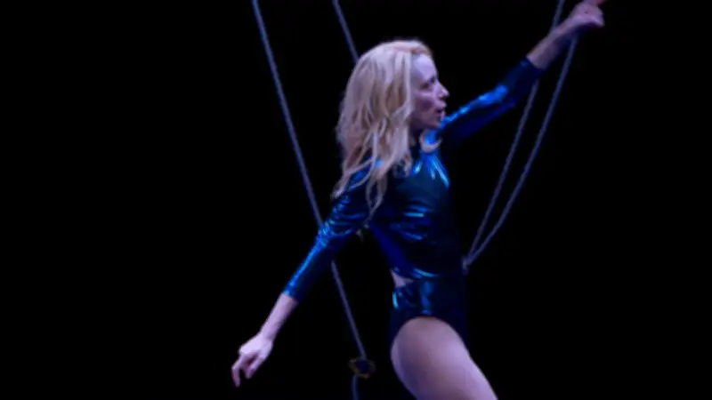 Blanquefort : Laure Mathis incarne Céline Dion dans un spectacle décalé sur nos vanités